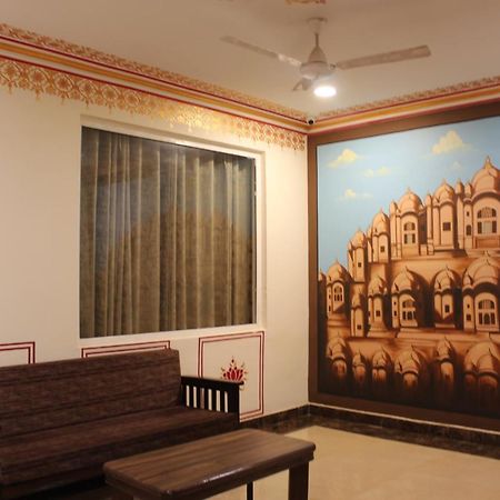 The Royal Ville Agra - Family & Corporate Hotel Exteriör bild