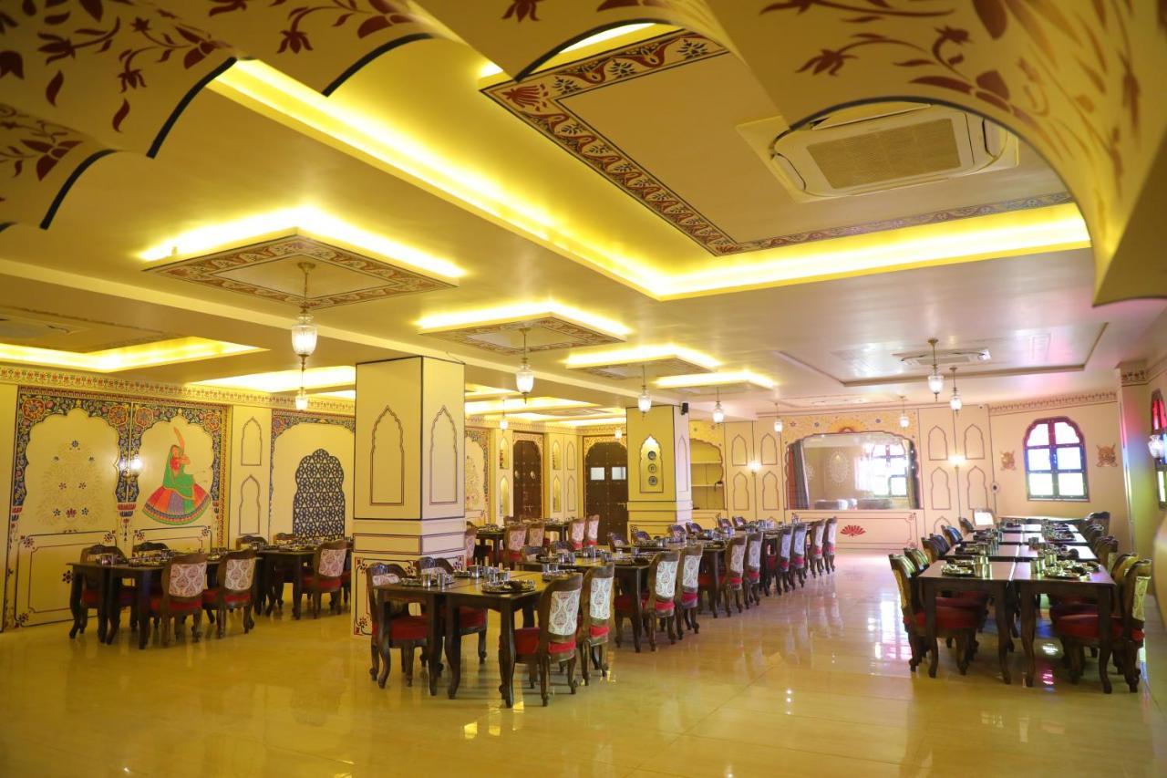 The Royal Ville Agra - Family & Corporate Hotel Exteriör bild
