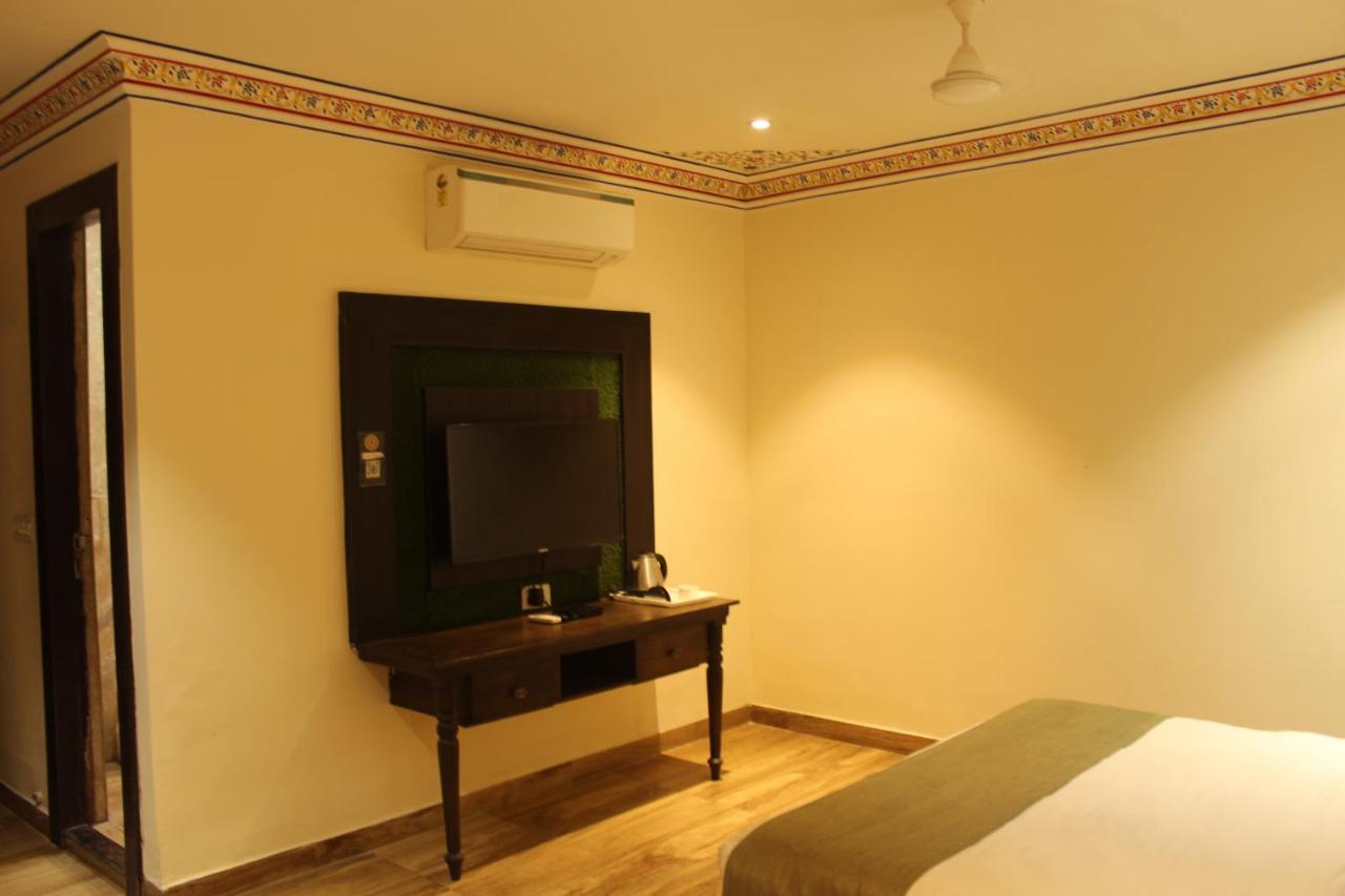 The Royal Ville Agra - Family & Corporate Hotel Exteriör bild