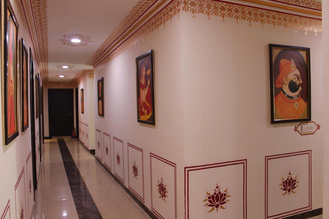 The Royal Ville Agra - Family & Corporate Hotel Exteriör bild