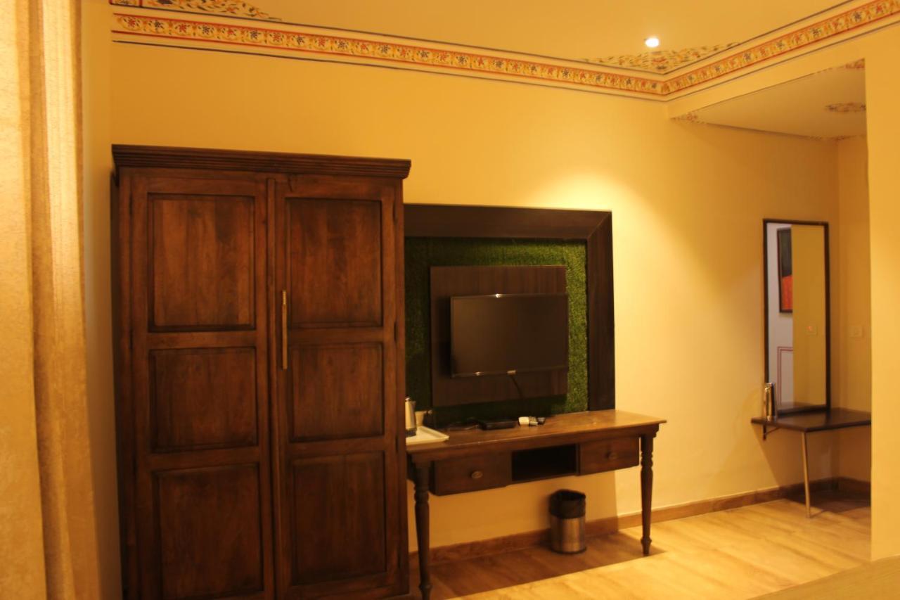 The Royal Ville Agra - Family & Corporate Hotel Exteriör bild